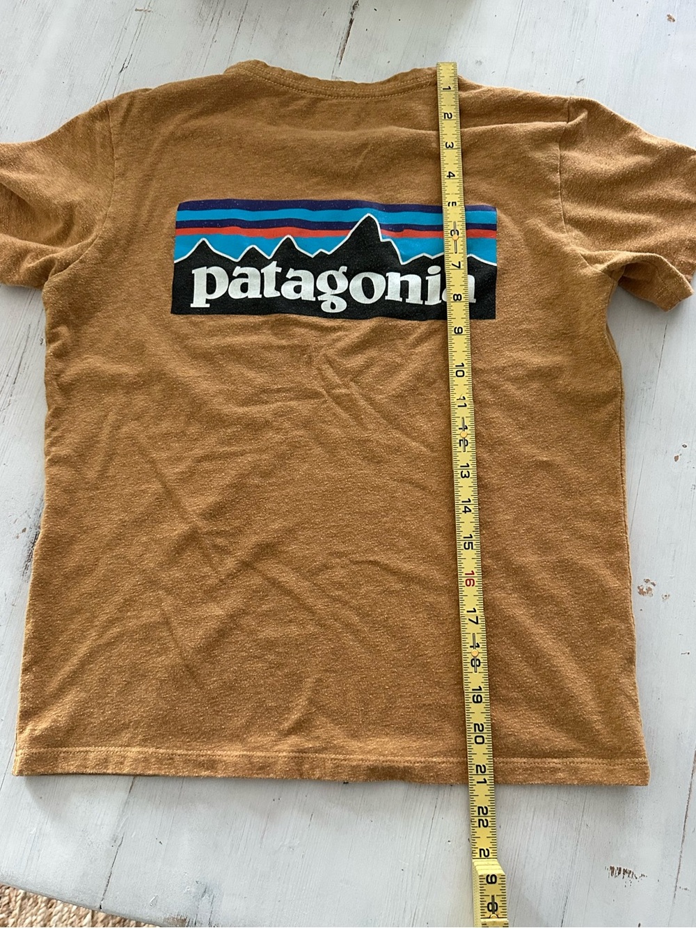 Patagonia women’s XS shirt mustard short sleeve